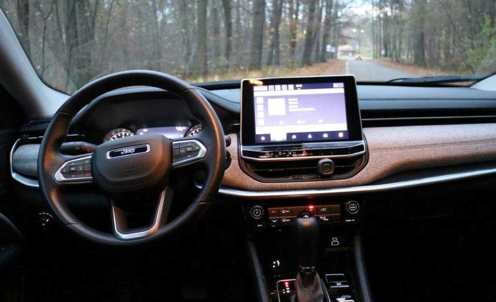 Продам jeep cherokee 2023