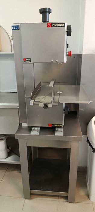 Serra de Ossos Medoc 200 e Balança Didital Epelsa com Ticket