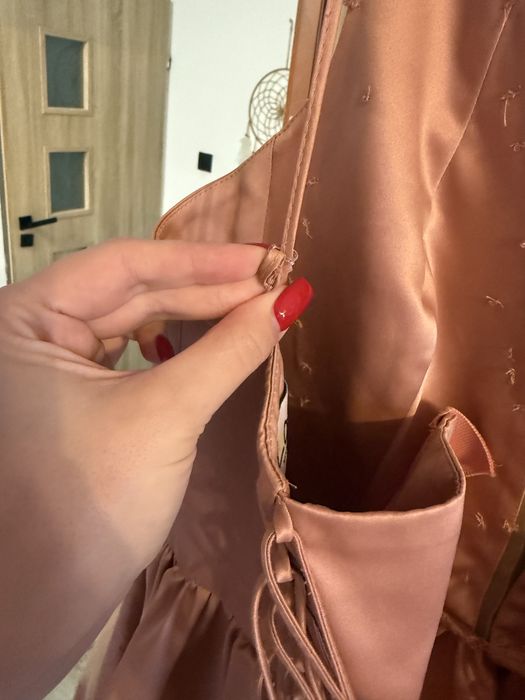 Sukienka Lou Pommada