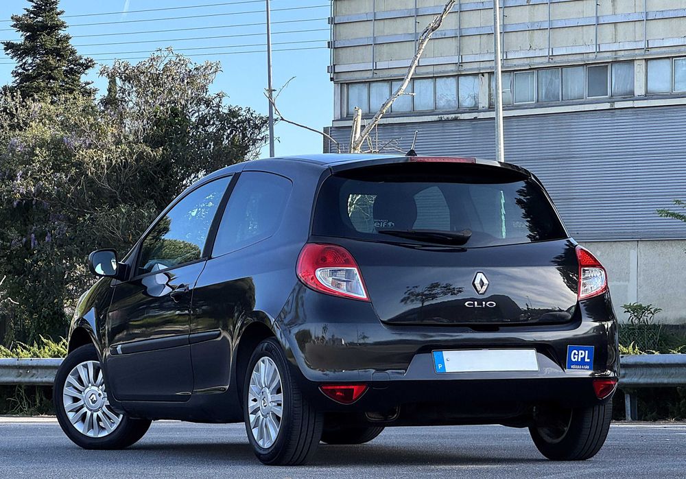 Renault Clio 1.2 16v A/C GPL C/Novo Econômico