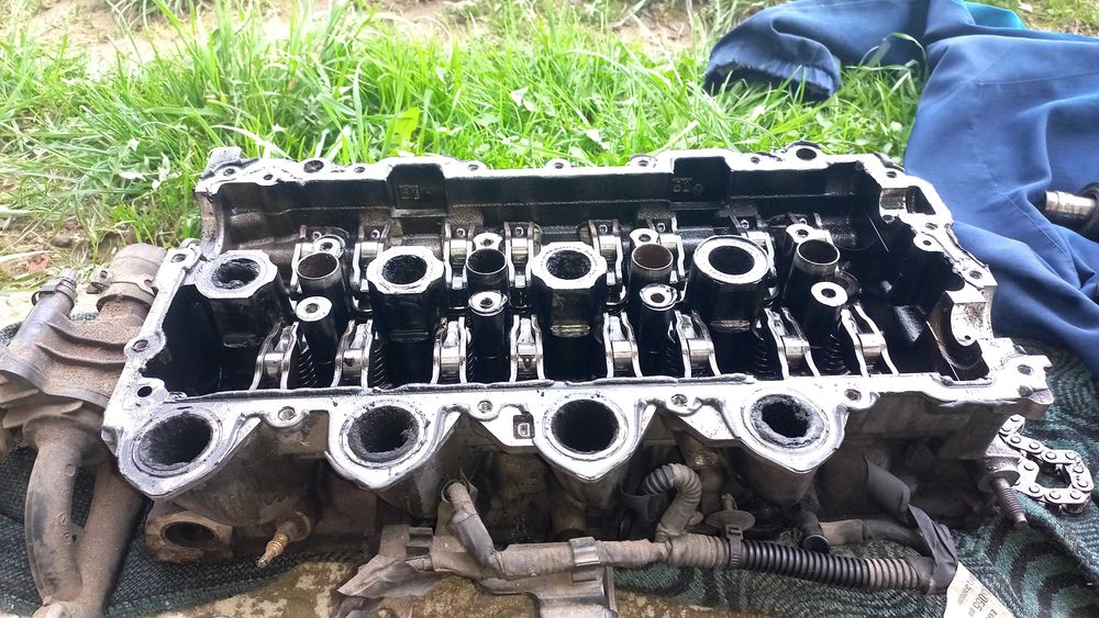 Головка блоку циліндрів Volvo v50 2009 р.  1.6 дизель