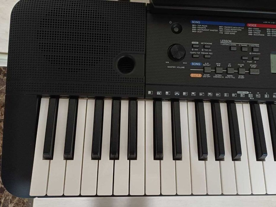 Синтезатор Yamaha PSR-E263! + Подарунки.