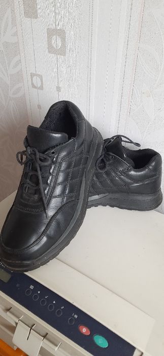 Кроссовки кожаные,комфорт-класс,суперовые р44, ст 29,5см