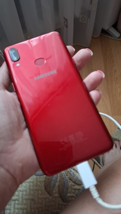 Продам телефон Samsung A10s