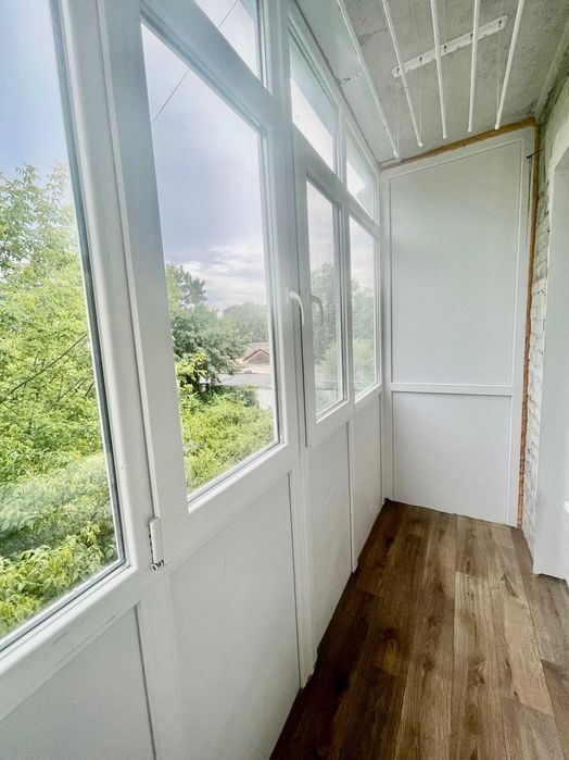 Світло завжди! 2-х кімн. 45 кв.м 3/5 Центр міста. Без меблів !