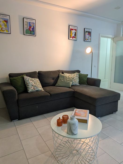 Vendo Sofá-cama chaise loungue com arrumação