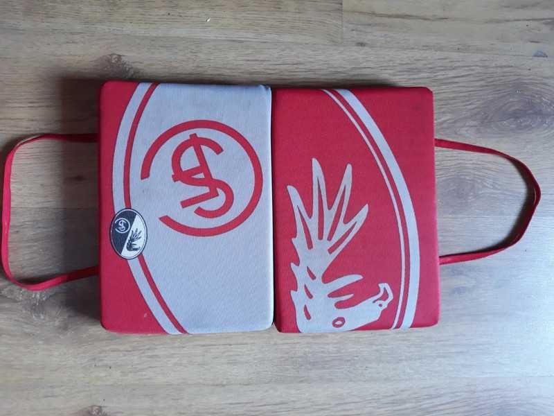 Mała poduszka do siedzenia turystyczna