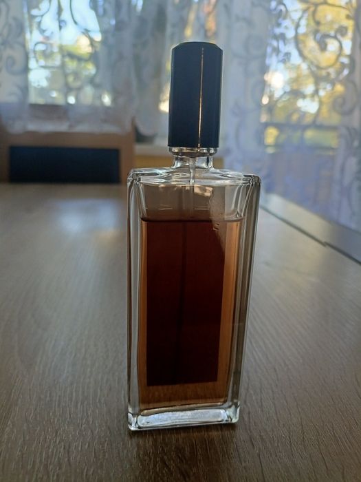 Perfum serge lutens santal majuscule