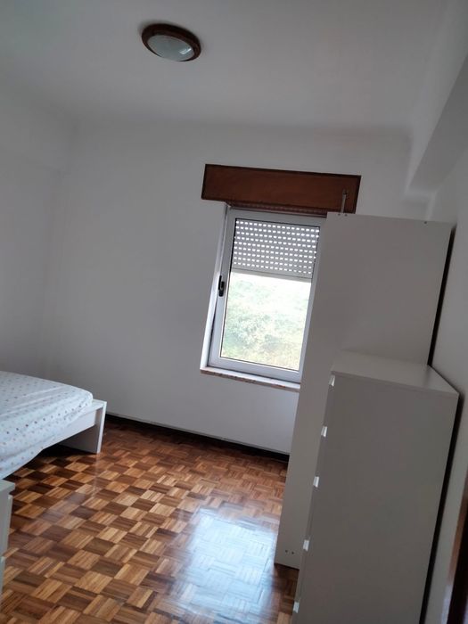 Quarto para estudante/estagiária (F)