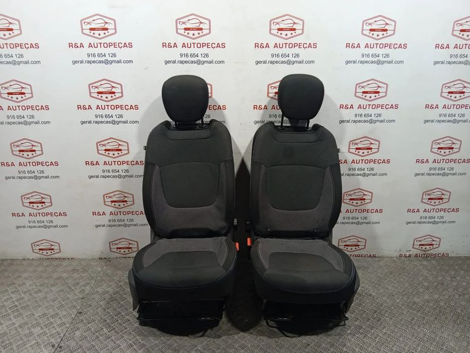 Conjunto de Bancos Renault Captur em Tecido Original