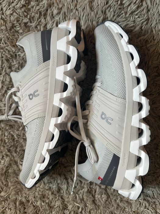 Tenis ON Running nº40