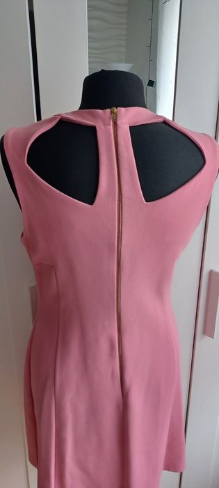 Sukienka taliowana z kamieniami River Island r L