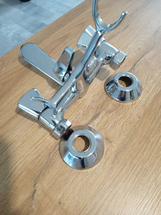 Bateria wannowa w bardzo dobrym stanie