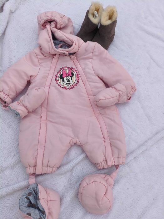 Pijama manta com meias antiderrapante + Roupa Mayoral e Chicco e botas