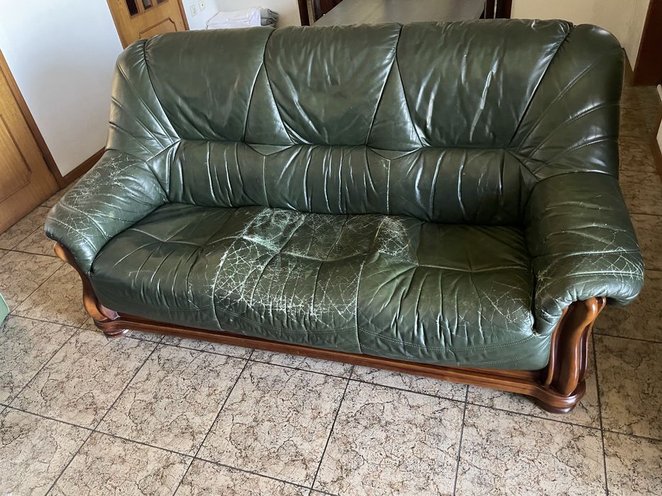 Sala completa clássica em madeira + sofás – venda de conjunto