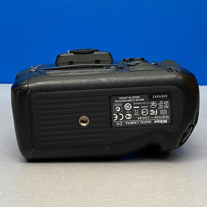 Nikon D4 (Corpo) - 16.2MP