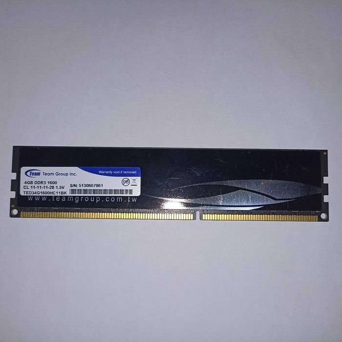 TEAM DDR3 4GB 1600 MHZ (TED34G1600HC11BK) black 1шт