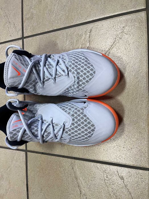 Кросівки ігрові,волейбольні Nike Zoom Hyperspeed Court SE 40 р оригінал