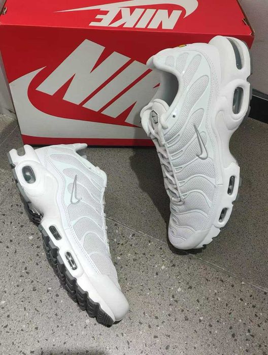 Air Max TN Plus White R.39
