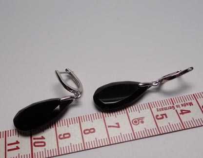 Srebrne kolczyki fasetowane onyksy łezki zatrzask