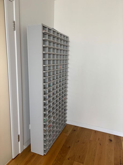 ⸻
стеллаж для хранения мелких деталей / инструментов / товаров