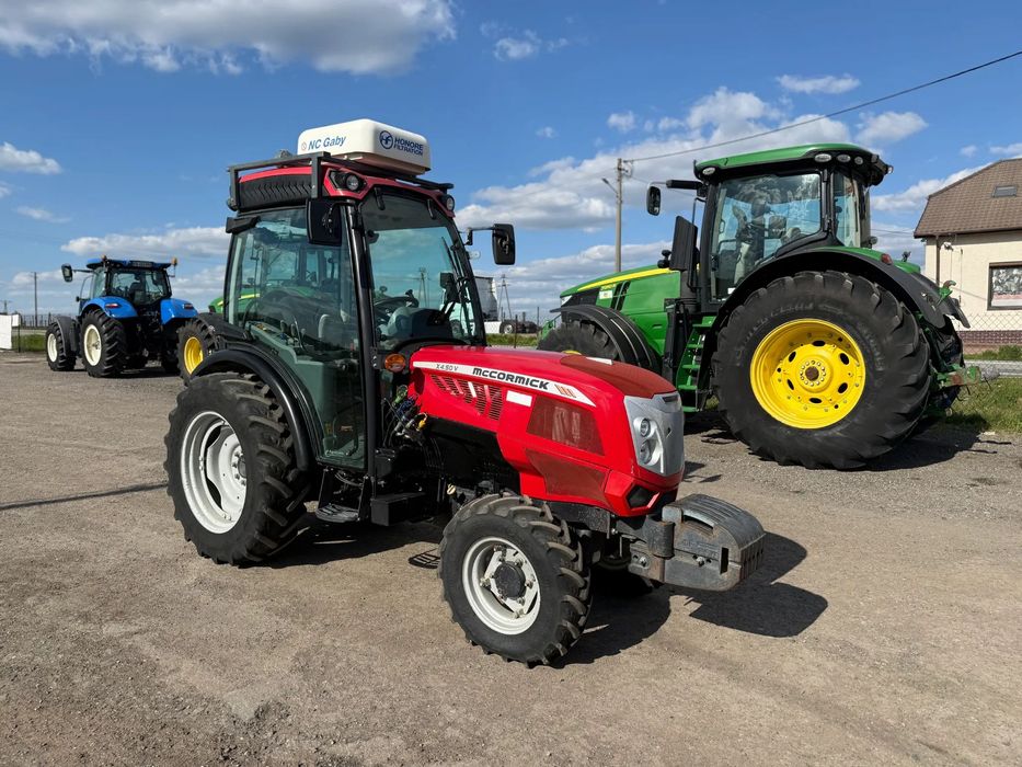 McCormick X4.50 V  Sadowniczy,hermetyczna kabina-2021 rok