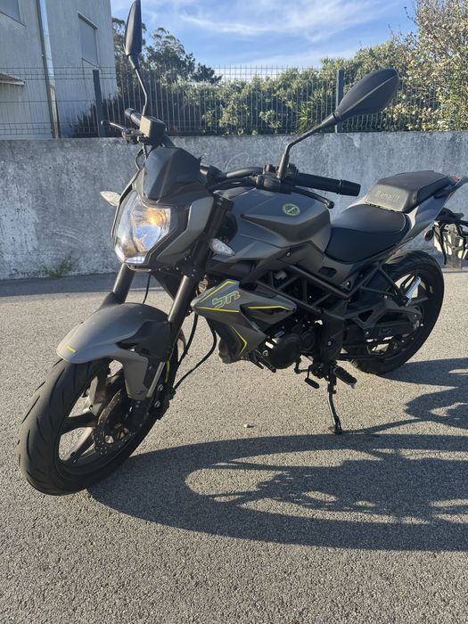 Benelli BN125 (excelente estado)