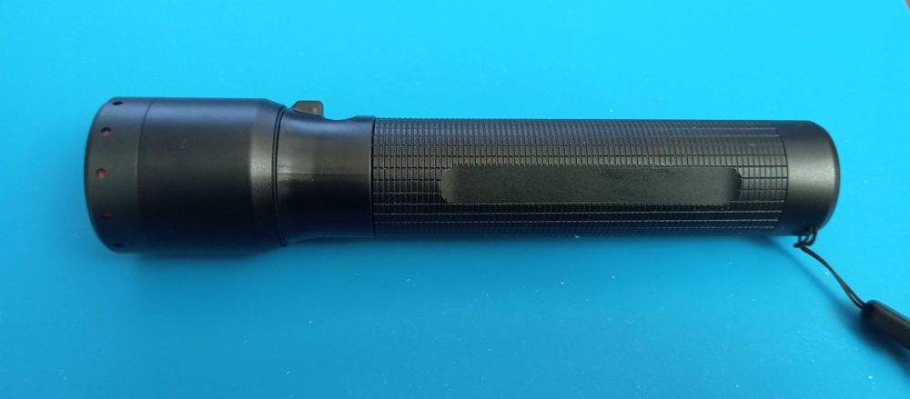 Latarka Ledlenser p7r