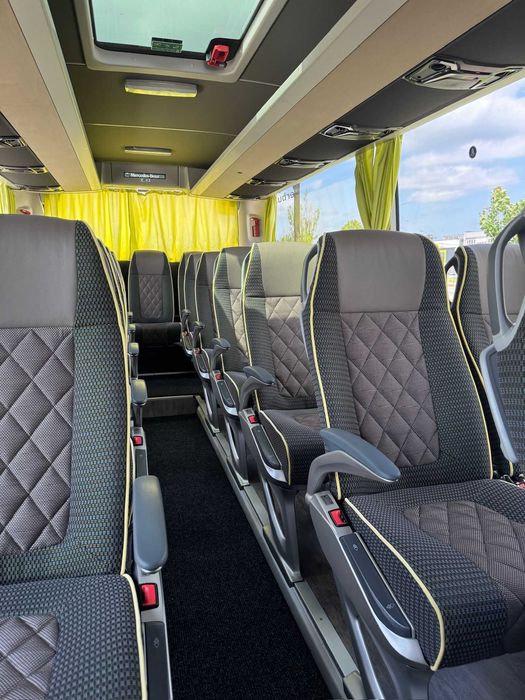 Mercedes Benz Tourismo 15RHD / 52+1+1