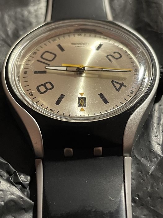 Годинник  Swatch