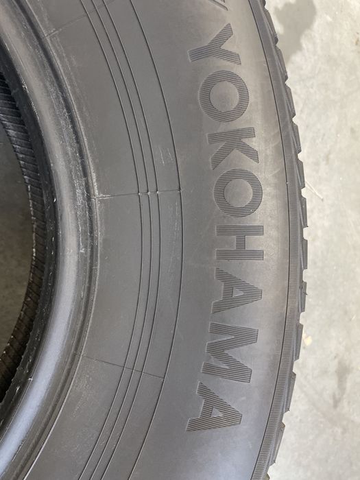 2x Opona Zimowa 245/70 R16 Yokohama BluEarth Winter V905