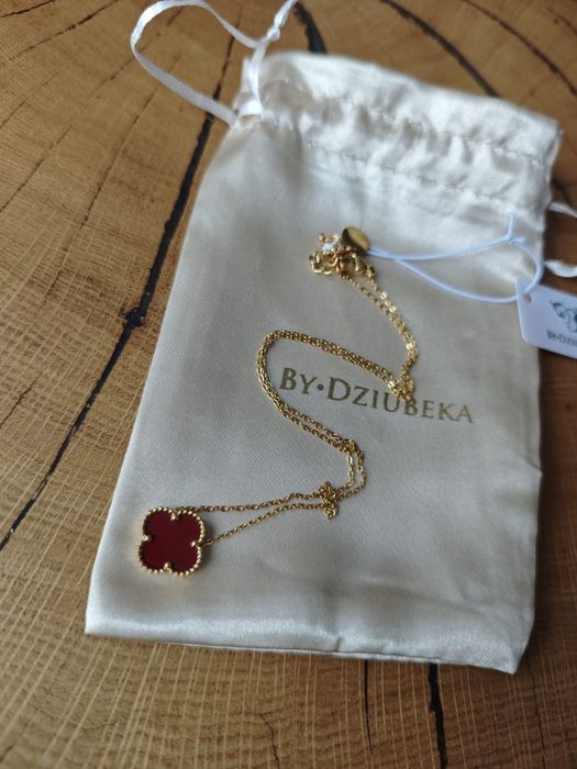 Nowy naszyjnik z bordową koniczynką BY DZIUBEKA