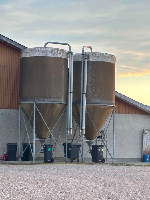 Silos z włókna szklanego 18m3 . Silos paszowy . Silos zbożowy . BIN