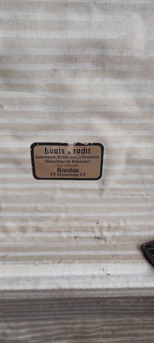 Stara walizka kufer podorozna