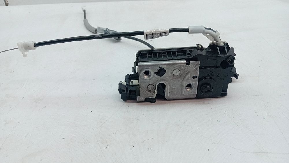 Fechadura / fecho porta frente direito PEUGEOT 208
