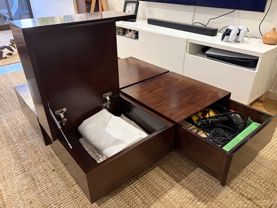 Mesa de centro modular de design moderno em tom nogueira/madeira escura