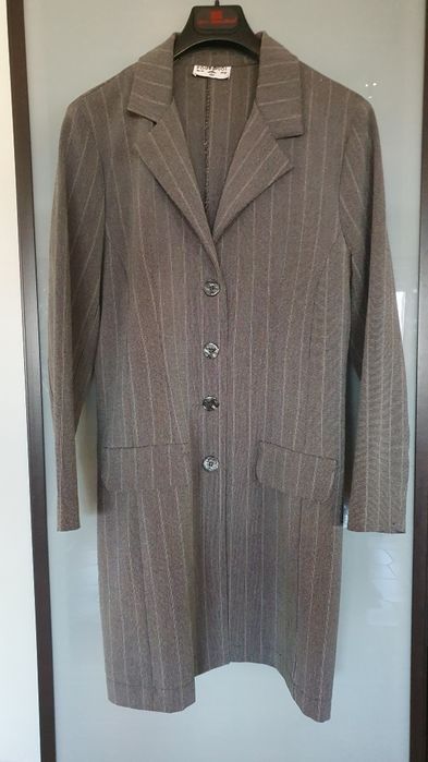 Casaco para senhora t. 38 em ótimo estado