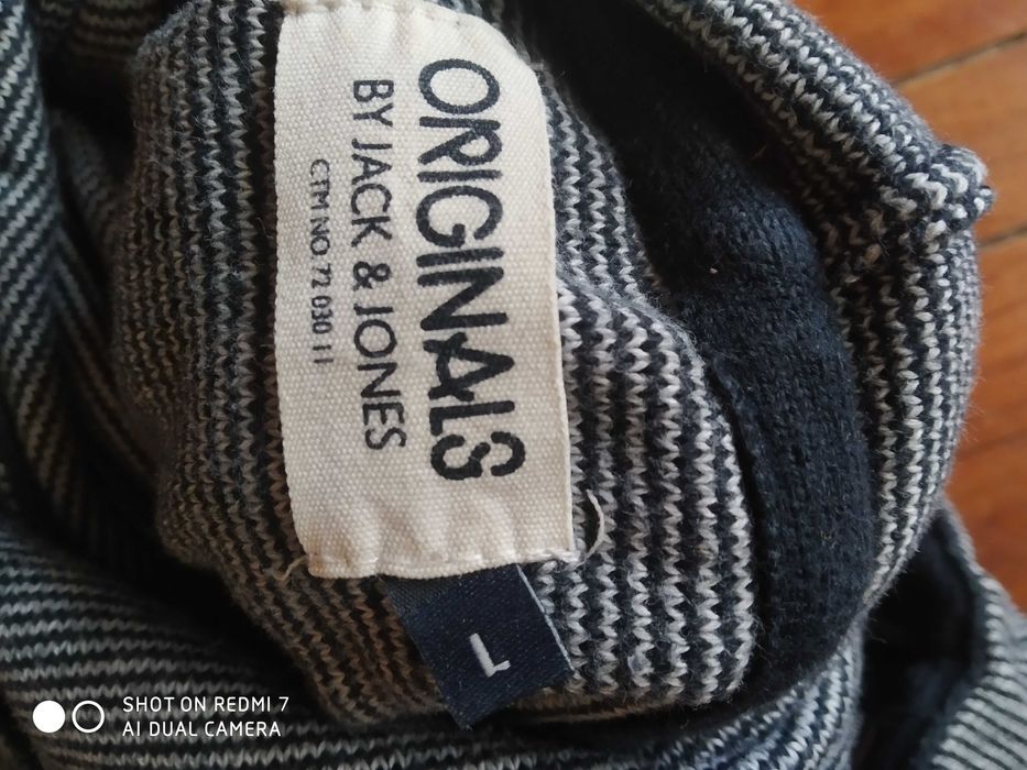 Светр чоловічий з капюшоном