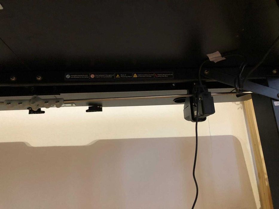 Secretária Elevatória Preto Ryva (140cm x 60cm)