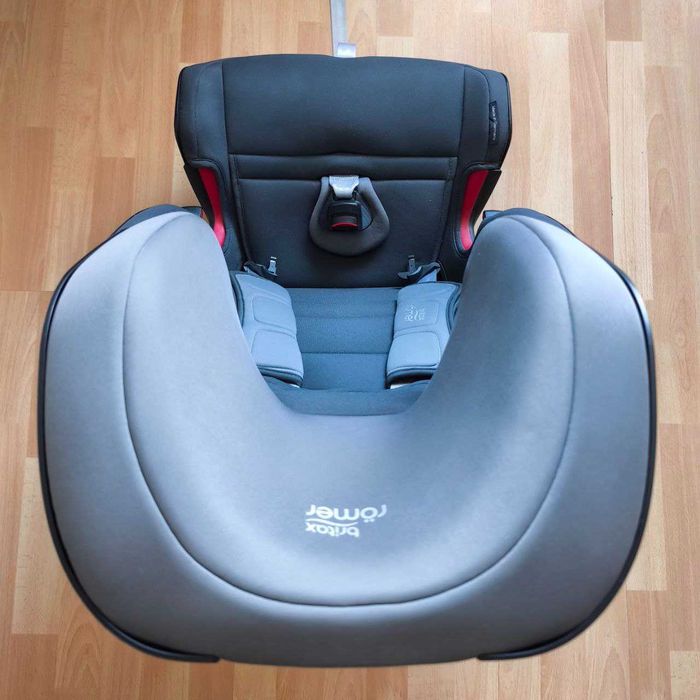 Автокрісло Britax-Romer Advansafix IV R Storm Grey