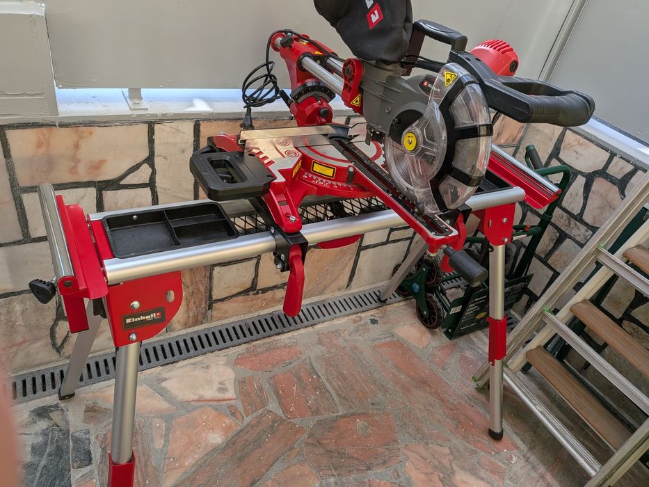 Serra de esquadria Einhell+suporte como Nova com garantia tenho a fatura motivo da venda viagem