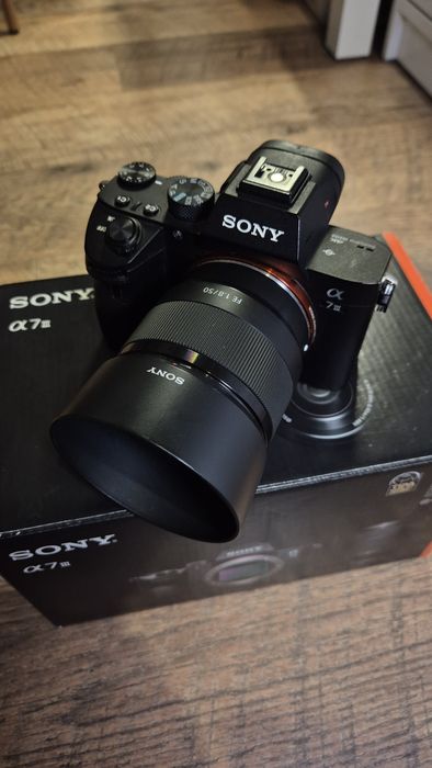 Sony A7III + obiektyw Sony 50mm 1.8 | Bezlusterkowiec