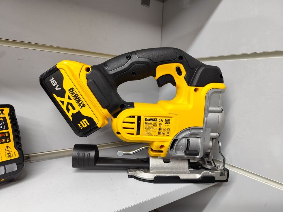 DeWal DCS331 акумуляторний лобзик Деволт оригінал