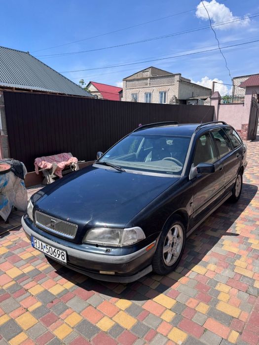 Продам Вольво 2.0 ГАЗ/БЕНЗ