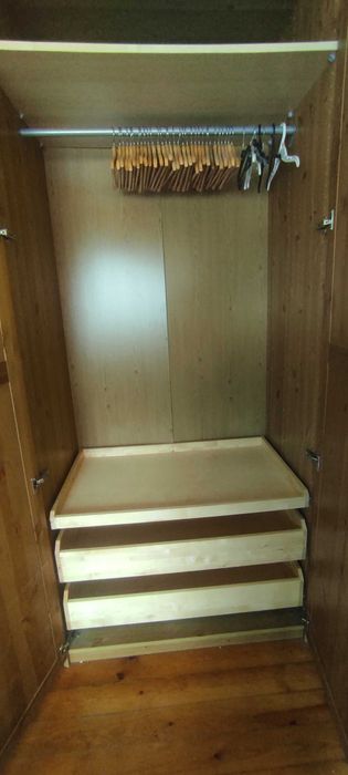 Roupeiro IKEA PAX 2 Portas cor carvalho
