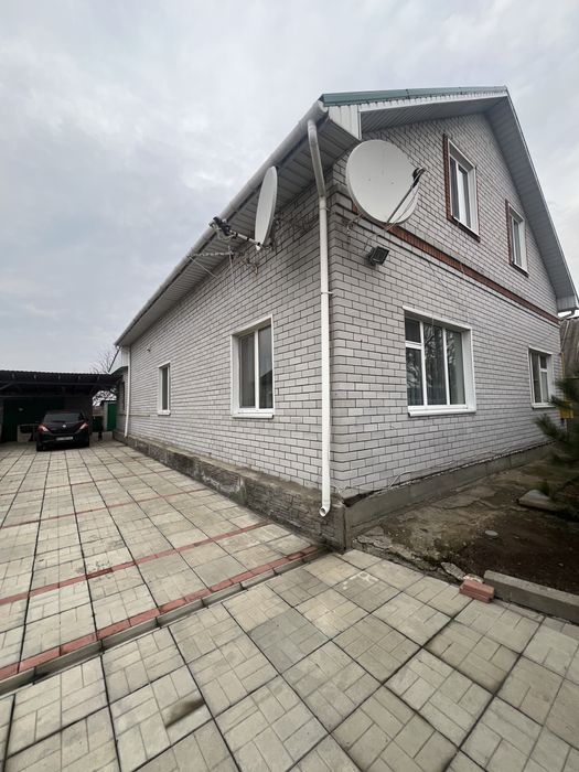 2-х поверховий будинок