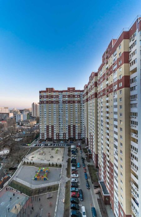 Сучасна студія в ЖК "The Lakes" МАУП. Посуточно