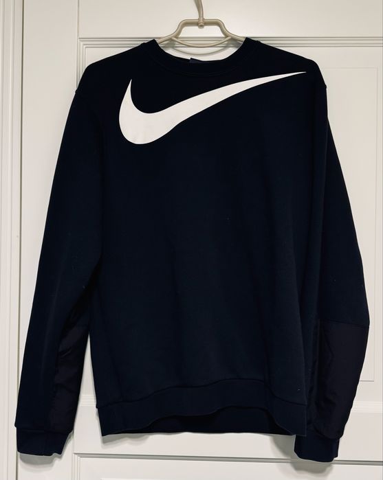 Кофта Nike       .