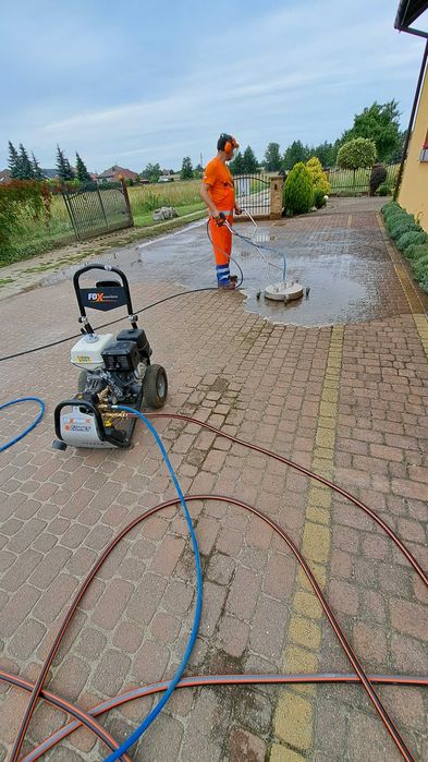 Wynajem myjki ciśnieniowej do czyszczenia kostki brukowej- Stargard