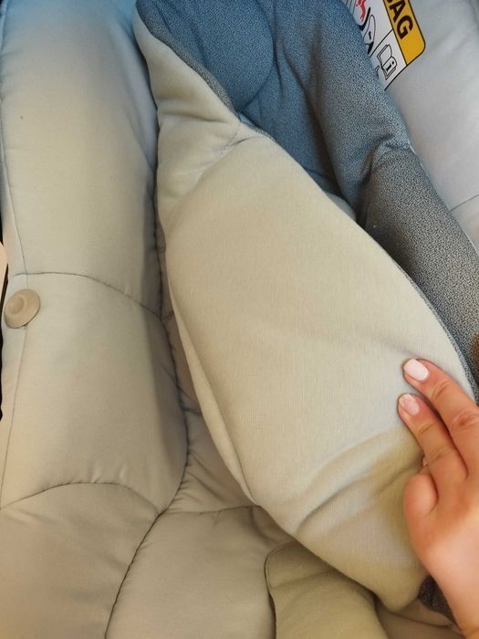 Carrinho, ovo, cadeira e ISO-fix